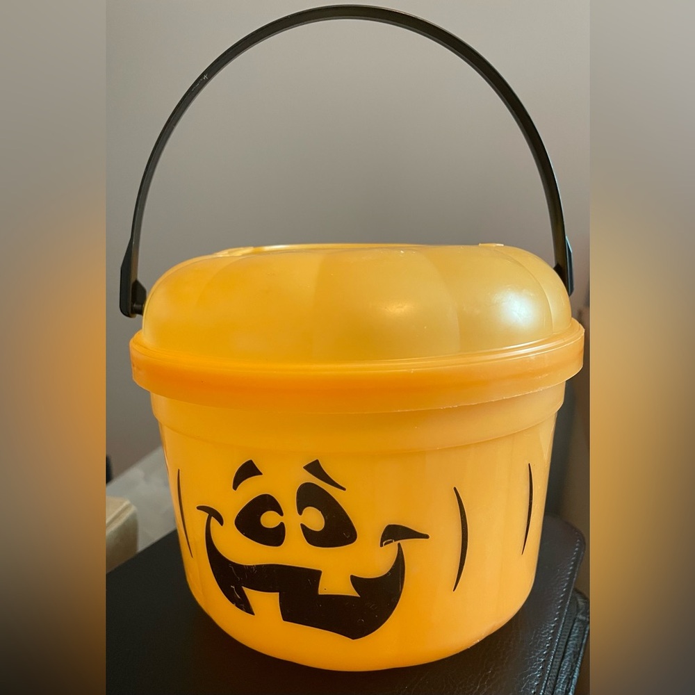 McDonald's Happy Meal Halloween Trick or Treat Bucket - Vintage 1988